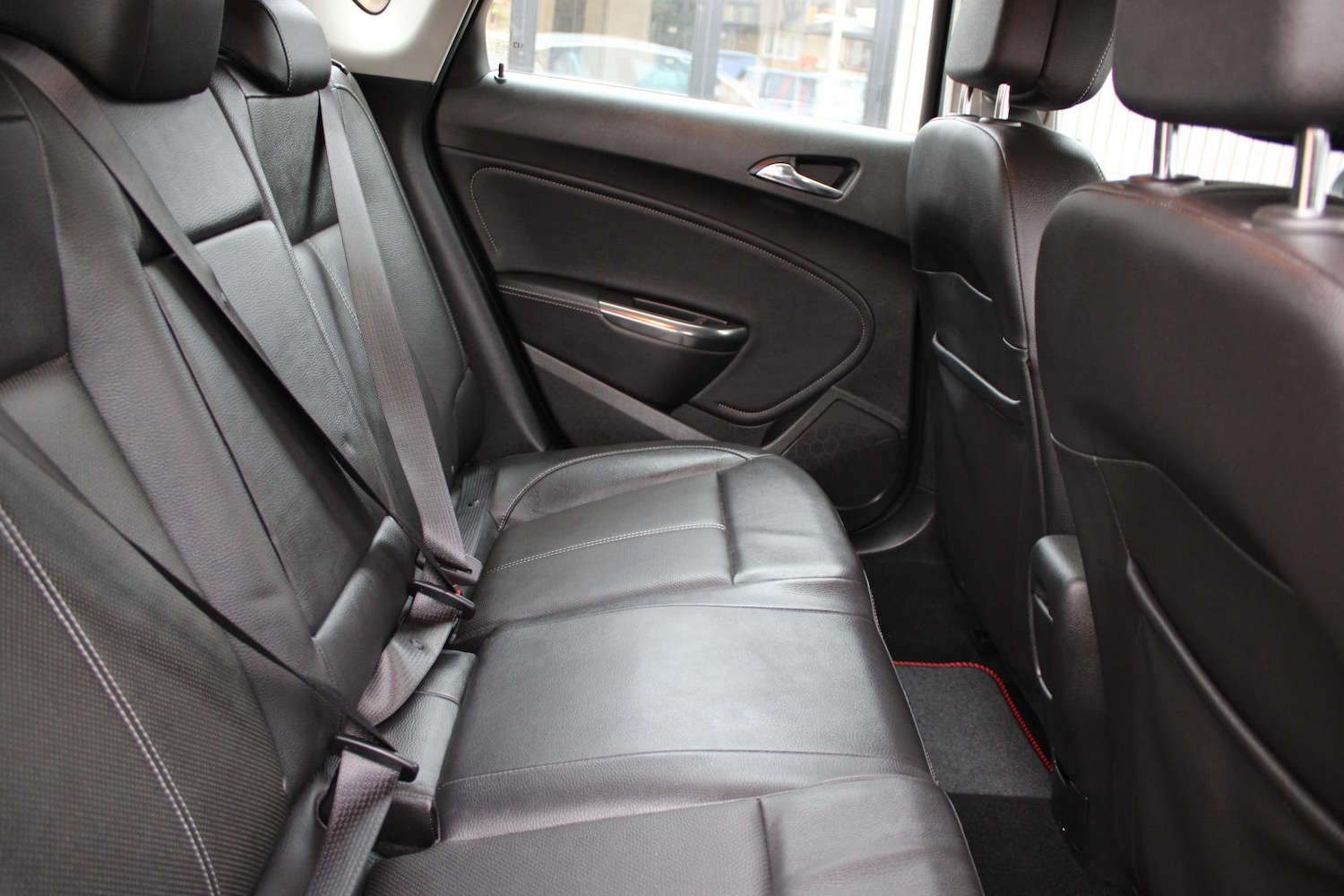 Used Vauxhall Astra 2011 for sale - 76922296: Photo 14