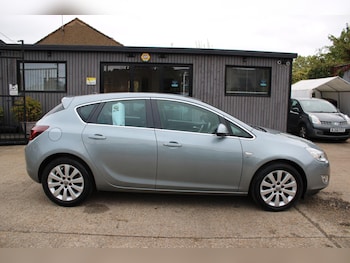 Used Vauxhall Astra 2011 for sale - 76922296: Photo
