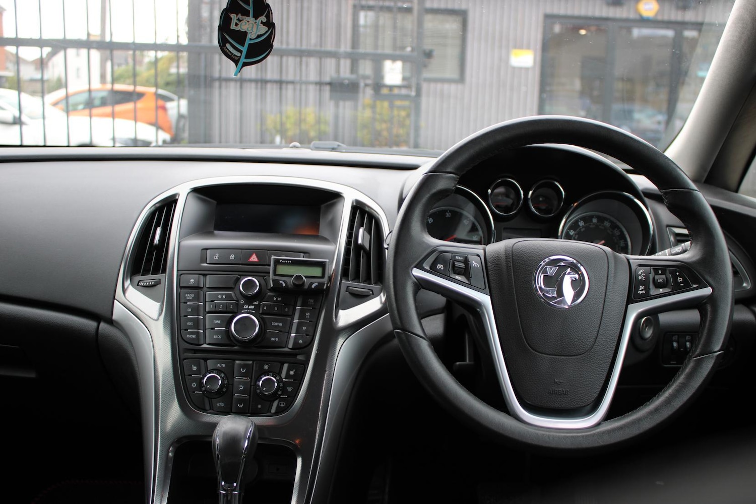 Used Vauxhall Astra 2011 for sale - 76922296: Photo 48