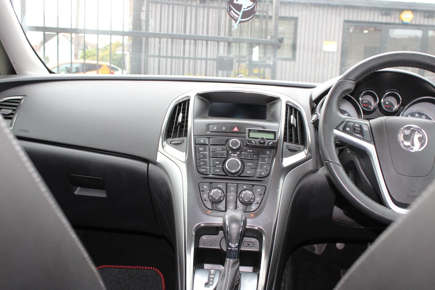 Used Vauxhall Astra 2011 for sale - 76922296: Photo 49