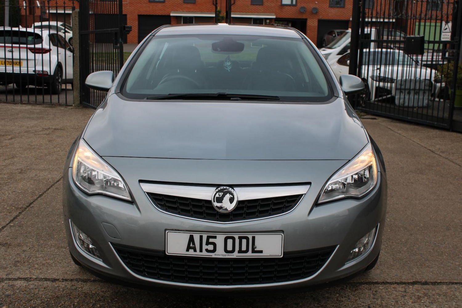 Used Vauxhall Astra 2011 for sale - 76922296: Photo 8
