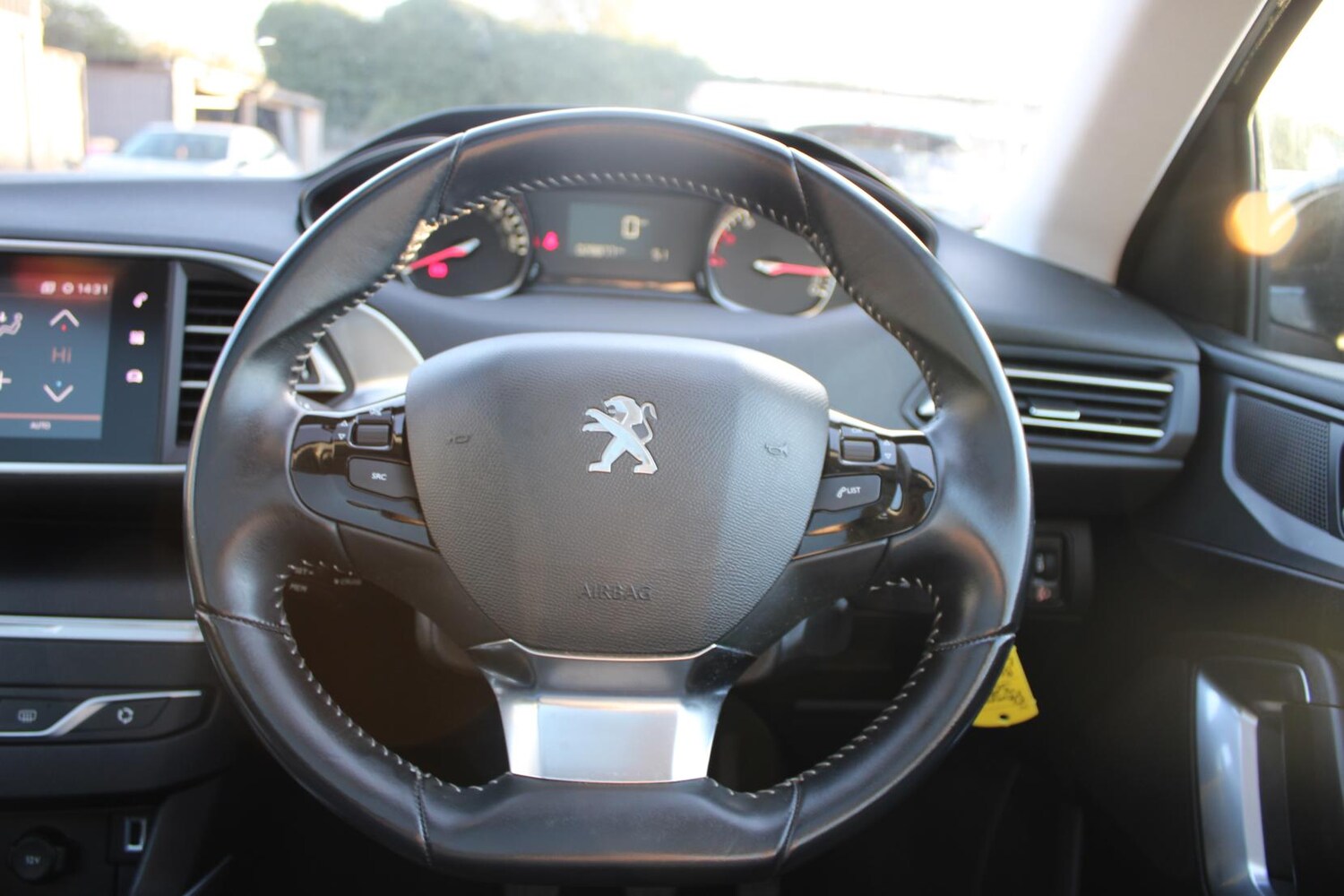 Used Peugeot 308 2018 for sale - 77462015: Photo 21