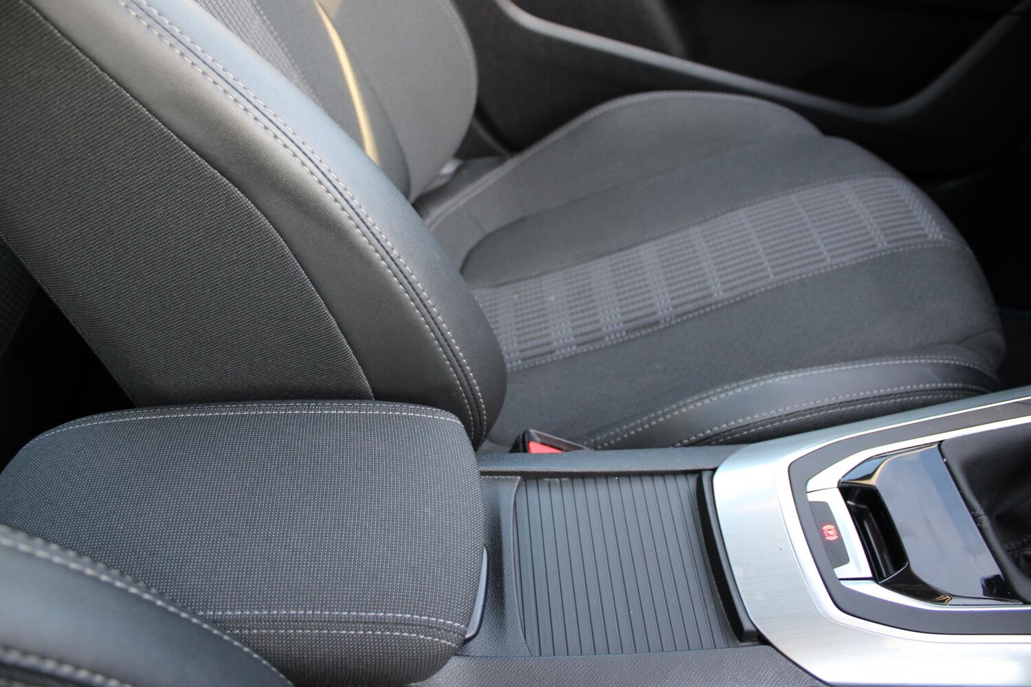 Used Peugeot 308 2018 for sale - 77462015: Photo 44