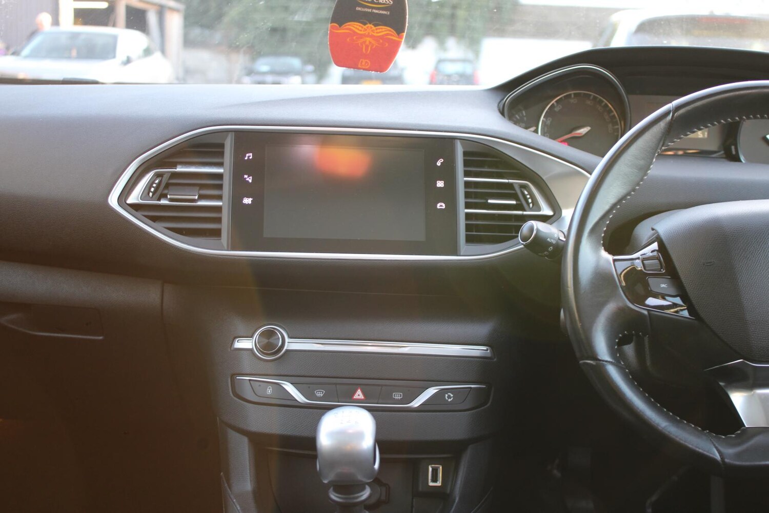 Used Peugeot 308 2018 for sale - 77462015: Photo 50