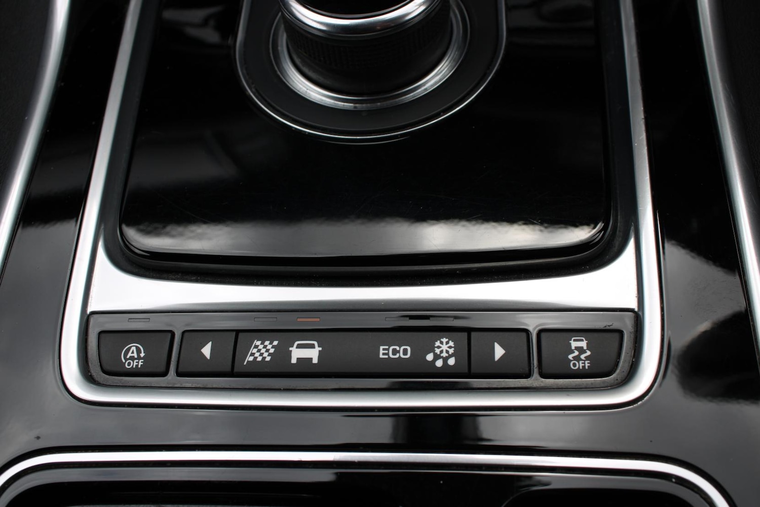 Used Jaguar XF 2018 for sale - 78067647: Photo 34