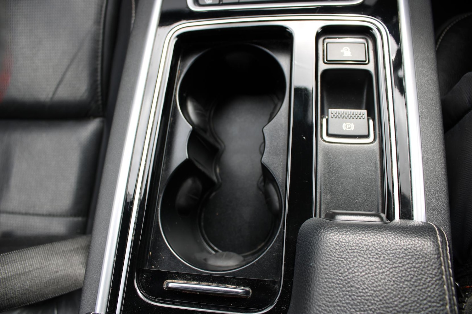 Used Jaguar XF 2018 for sale - 78067647: Photo 36