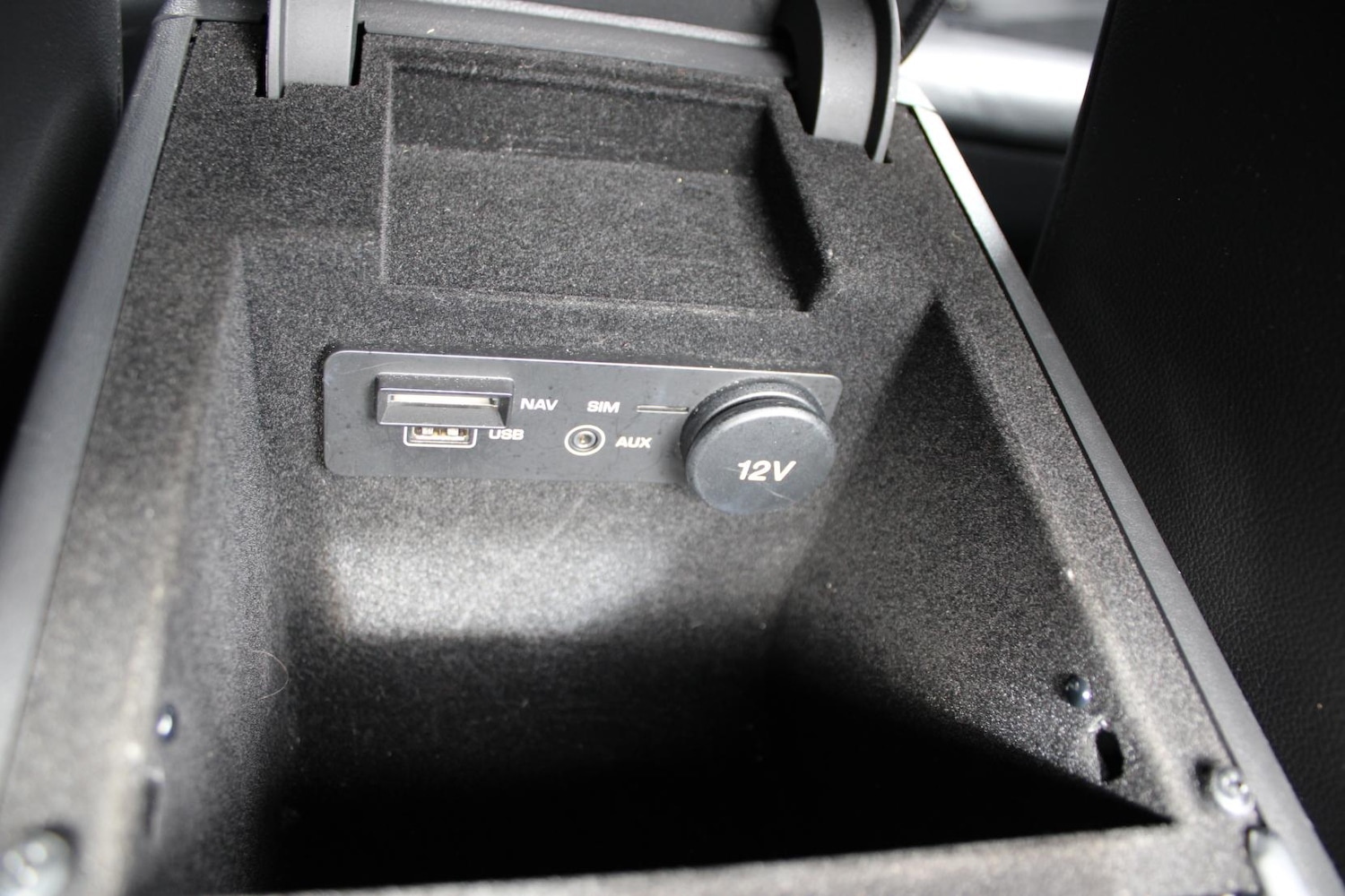 Used Jaguar XF 2018 for sale - 78067647: Photo 37