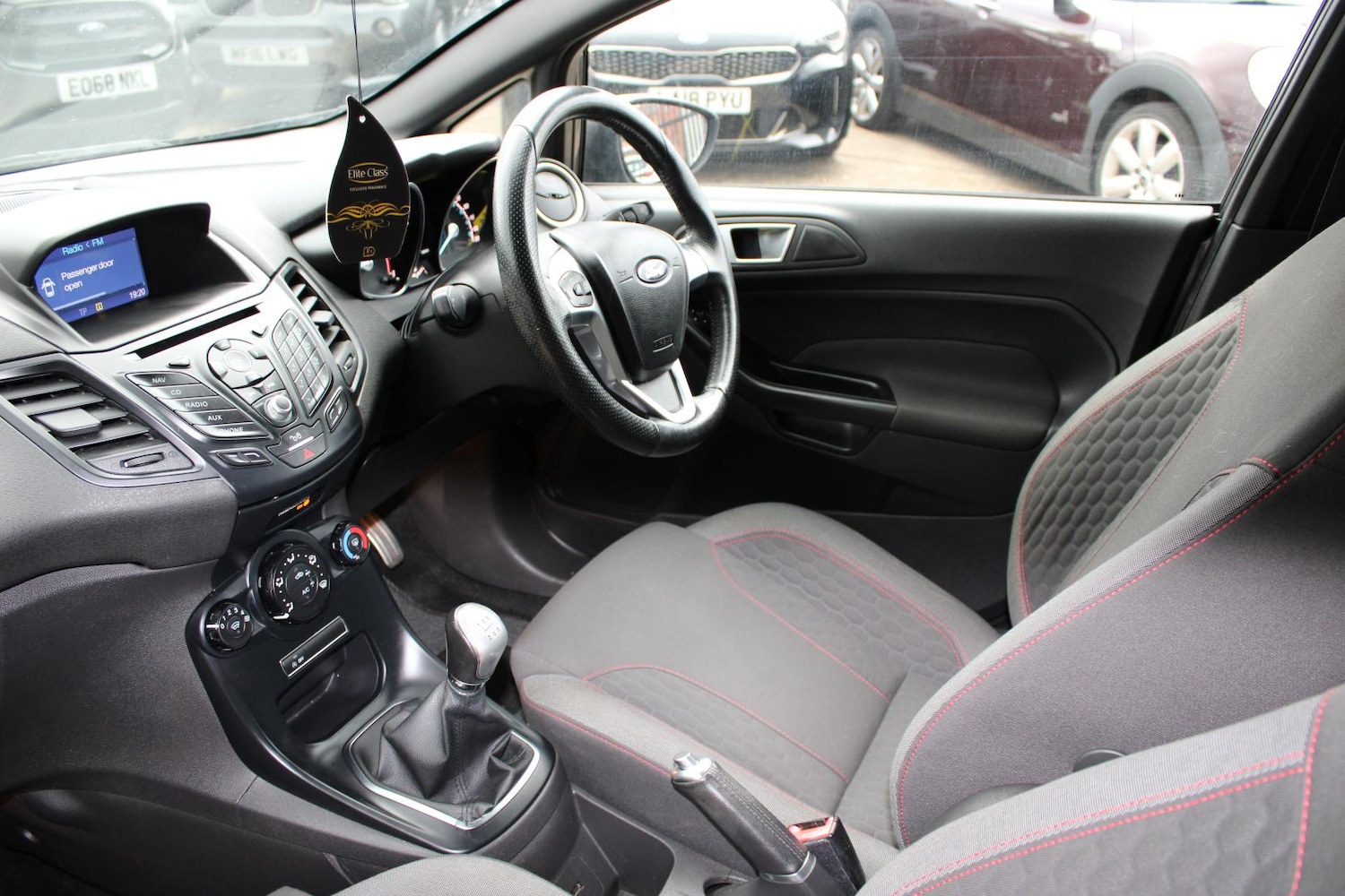 Used Ford Fiesta 2017 for sale - 76979760: Photo 17