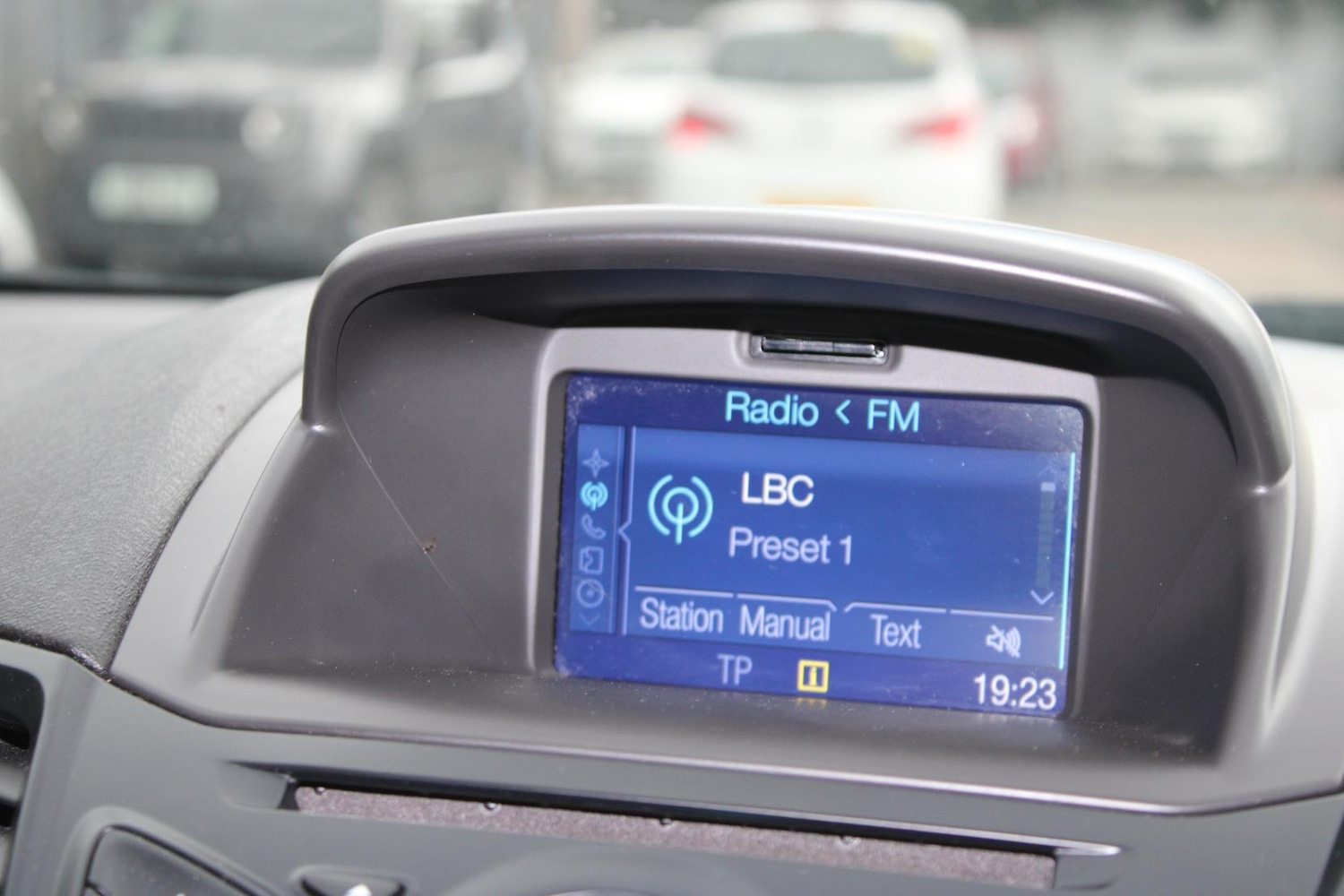 Used Ford Fiesta 2017 for sale - 76979760: Photo 30