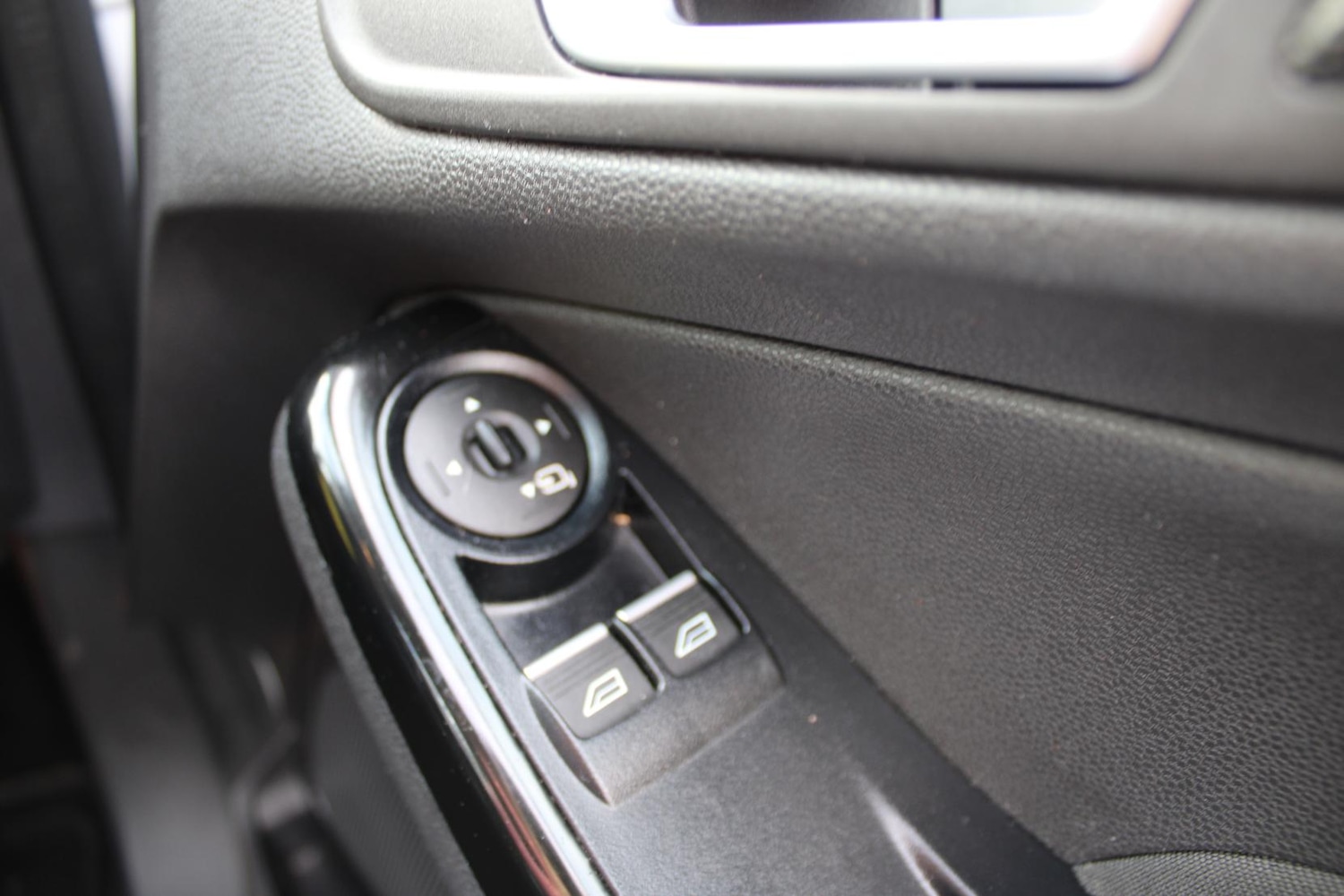 Used Ford Fiesta 2016 for sale - 76979777: Photo 25