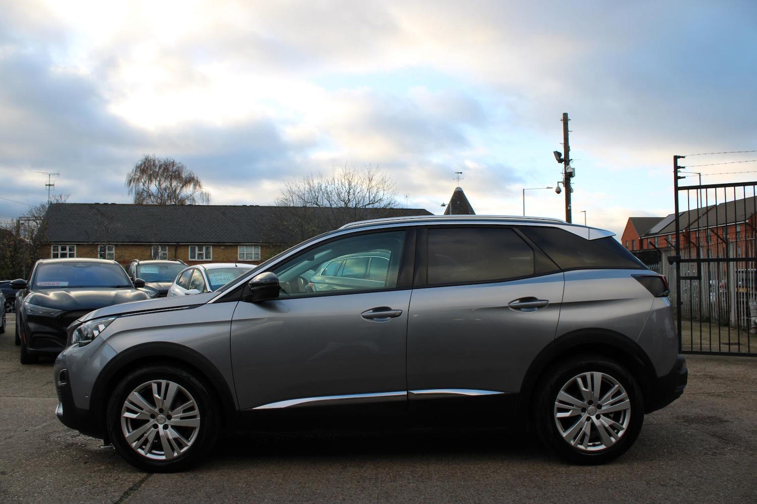 Used Peugeot 3008 2017 for sale - 77934589: Photo 12