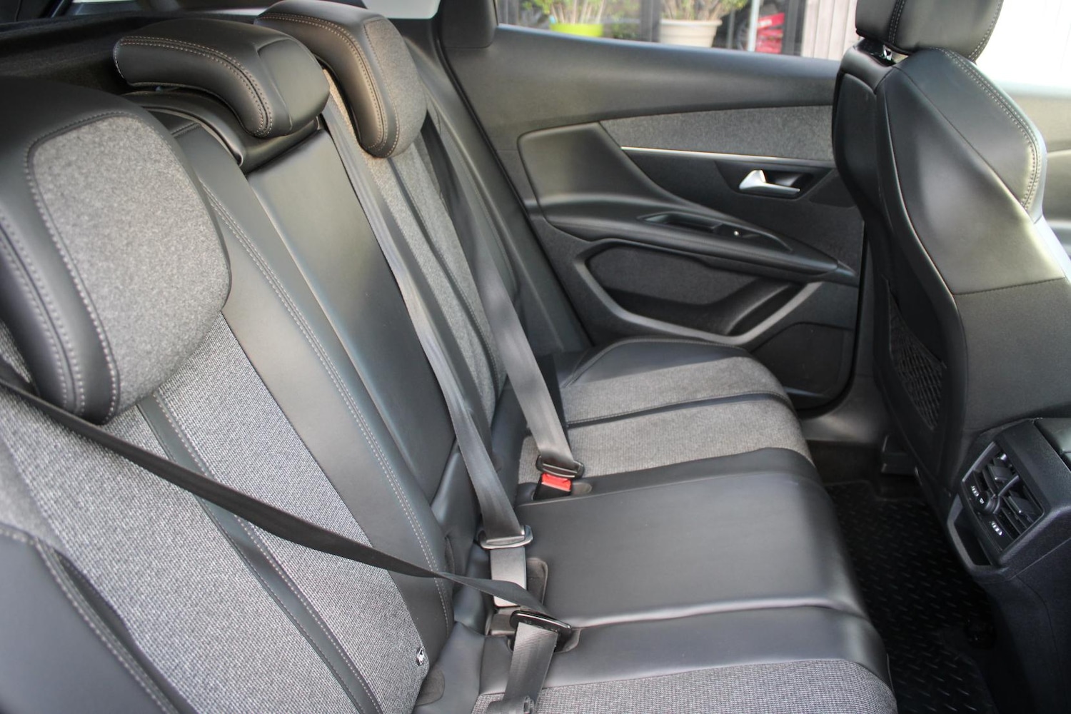 Used Peugeot 3008 2017 for sale - 77934589: Photo 25