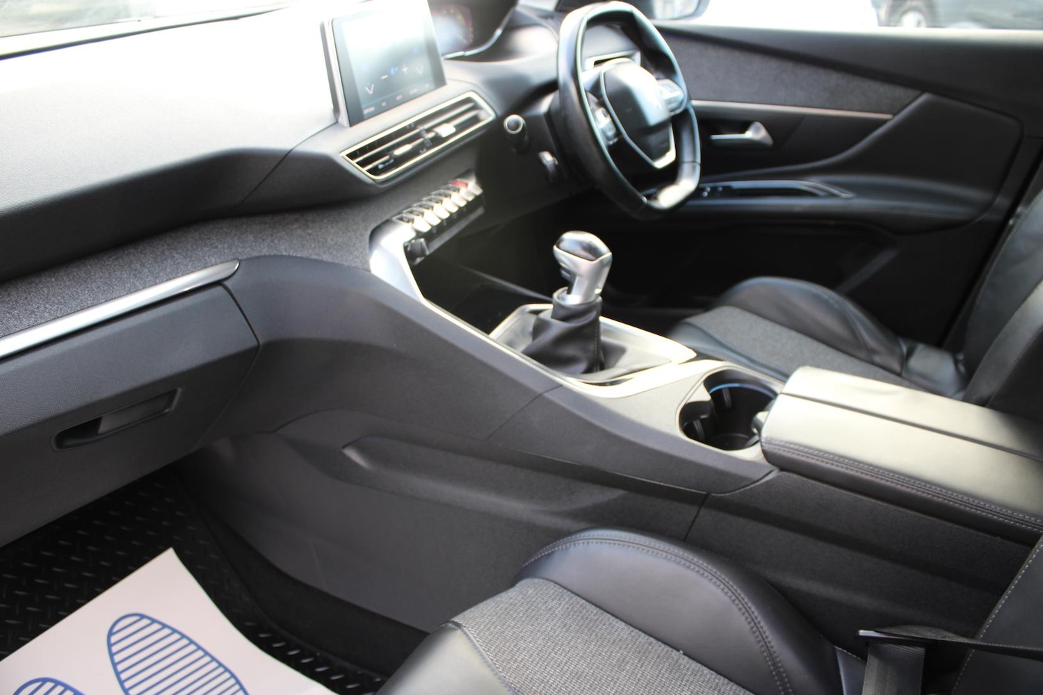 Used Peugeot 3008 2017 for sale - 77934589: Photo 32