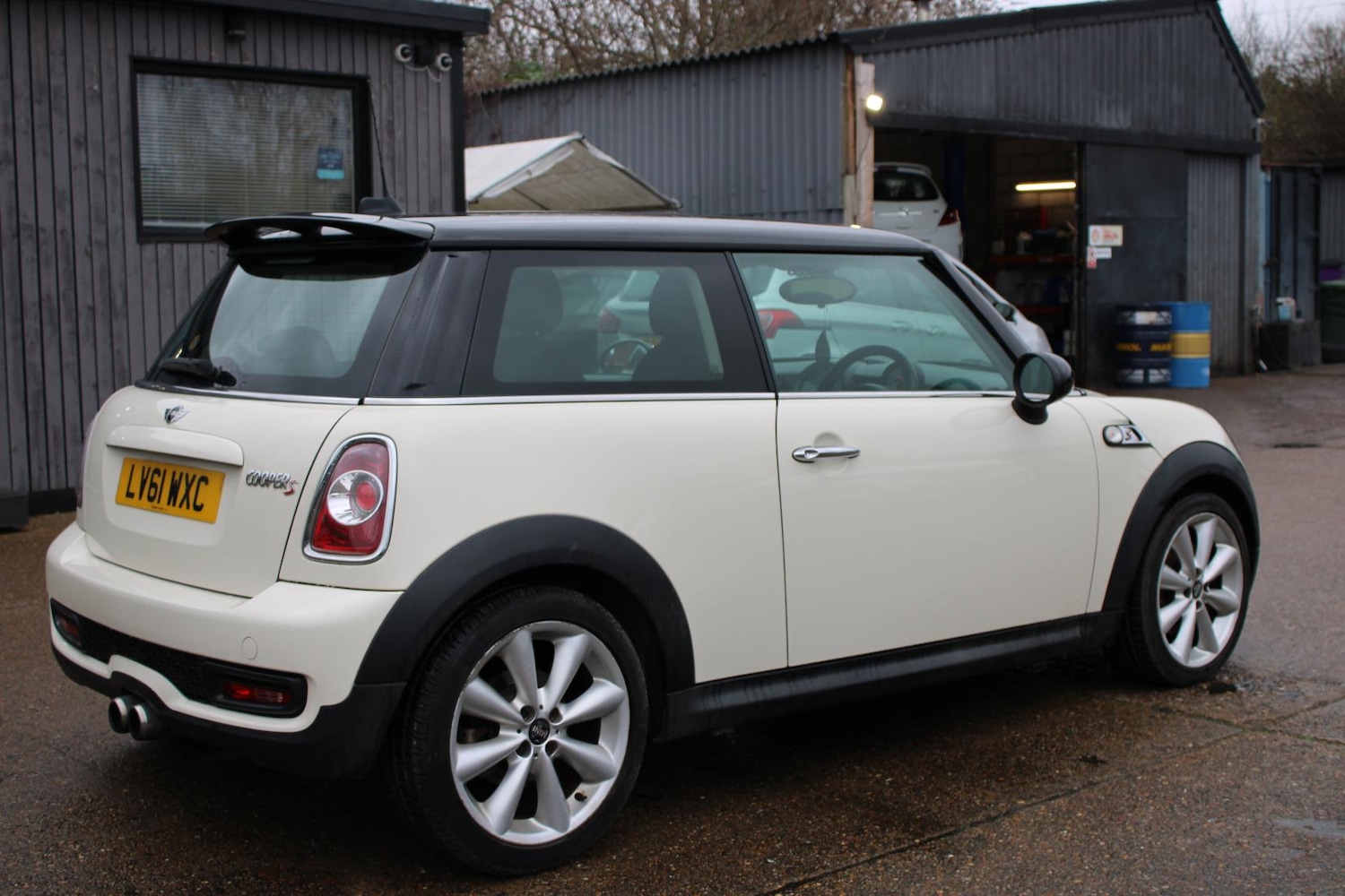 Used MINI Hatch 2011 for sale - 77462021: Photo 4