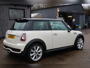 Used MINI Hatch 2011 for sale - 77462021: Photo