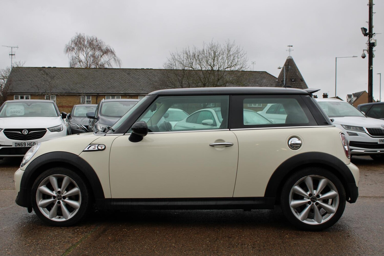 Used MINI Hatch 2011 for sale - 77462021: Photo 6