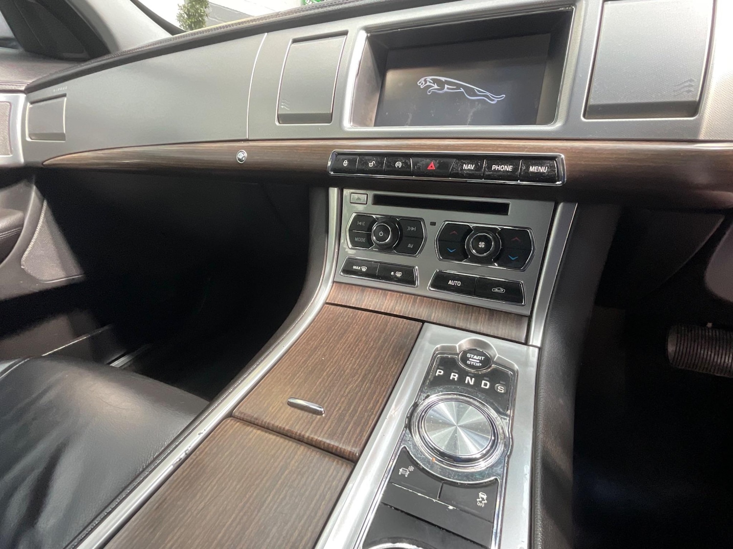 Used Jaguar XF 2011 for sale - 76990563: Photo 15