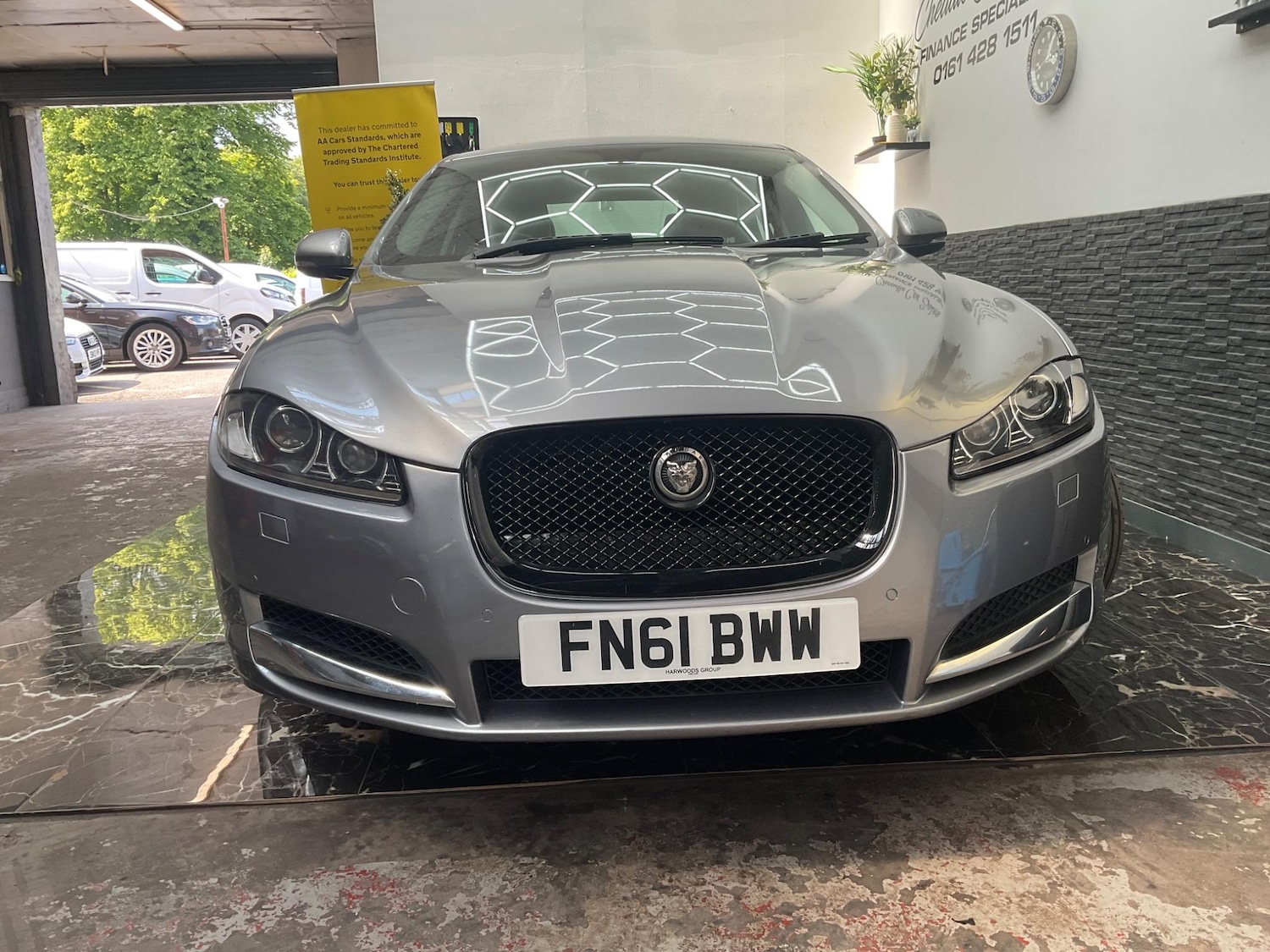 Used Jaguar XF 2011 for sale - 76990563: Photo 6
