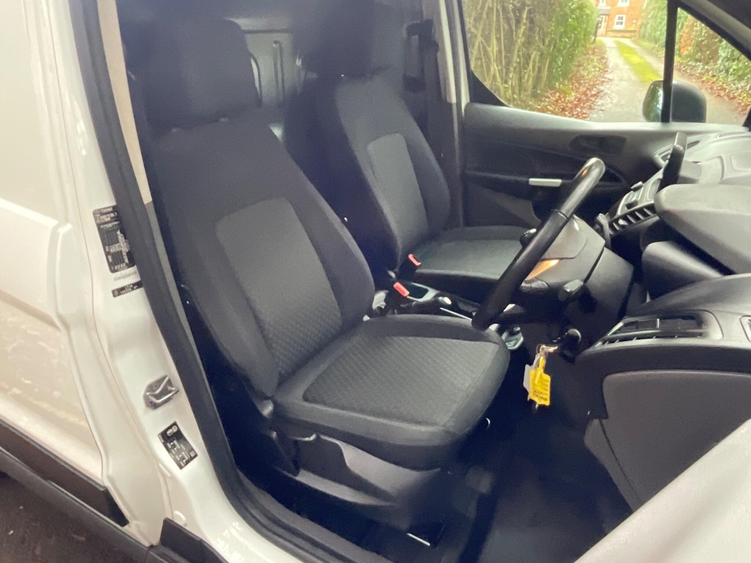 Used Ford Transit Connect 2020 for sale - 77203632: Photo 2