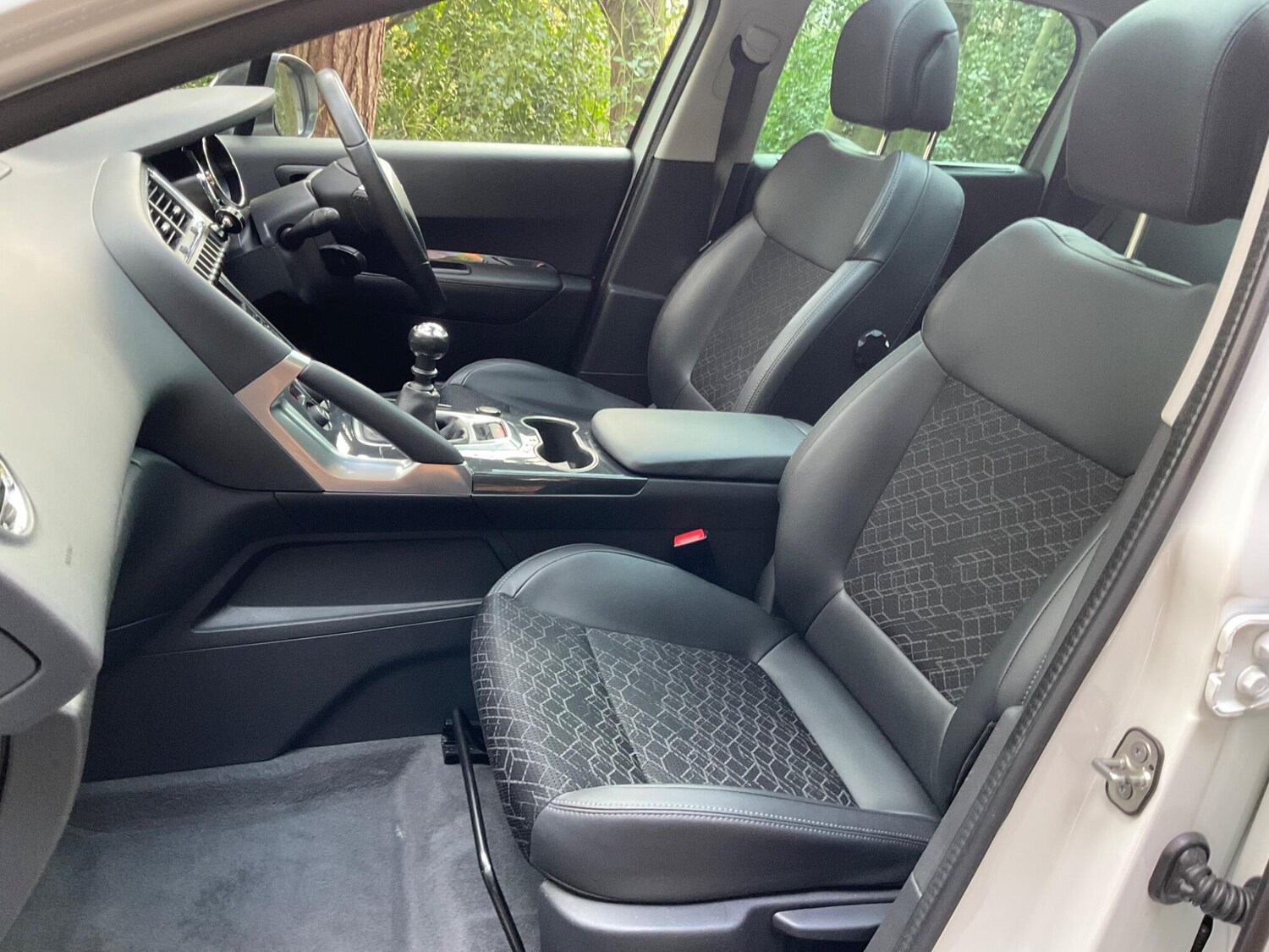 Used Peugeot 3008 2015 for sale - 76765969: Photo 45