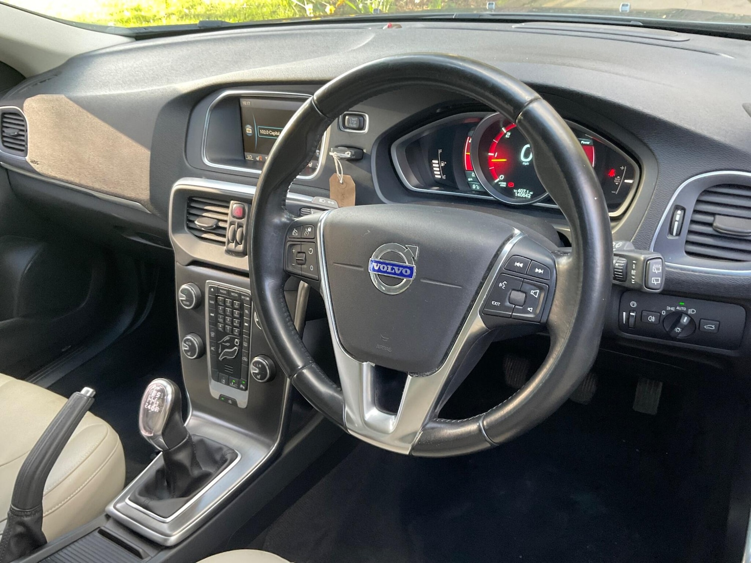 Used Volvo V40 2014 for sale - 77892275: Photo 13