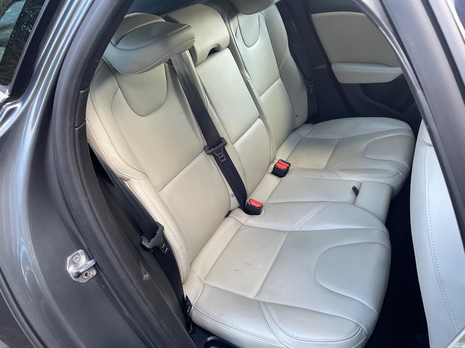 Used Volvo V40 2014 for sale - 77892275: Photo 18