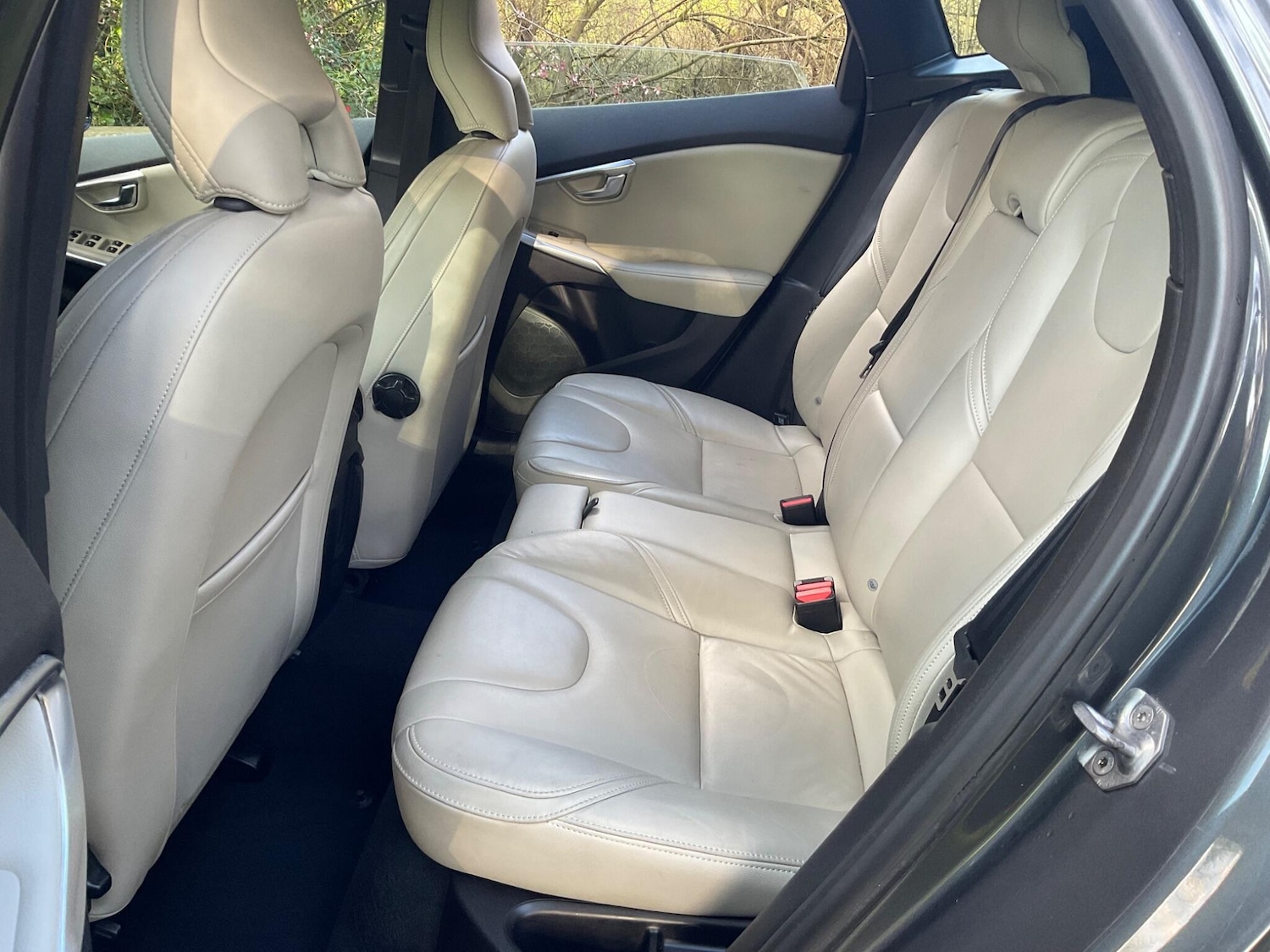 Used Volvo V40 2014 for sale - 77892275: Photo 19