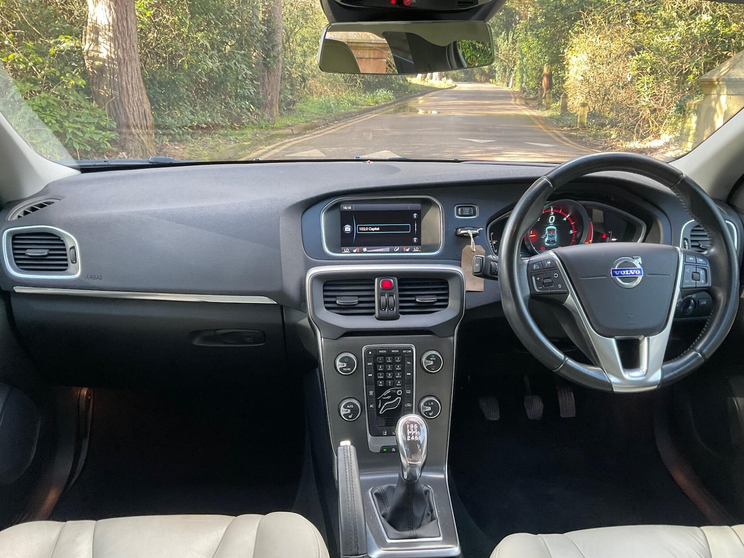 Used Volvo V40 2014 for sale - 77892275: Photo 21