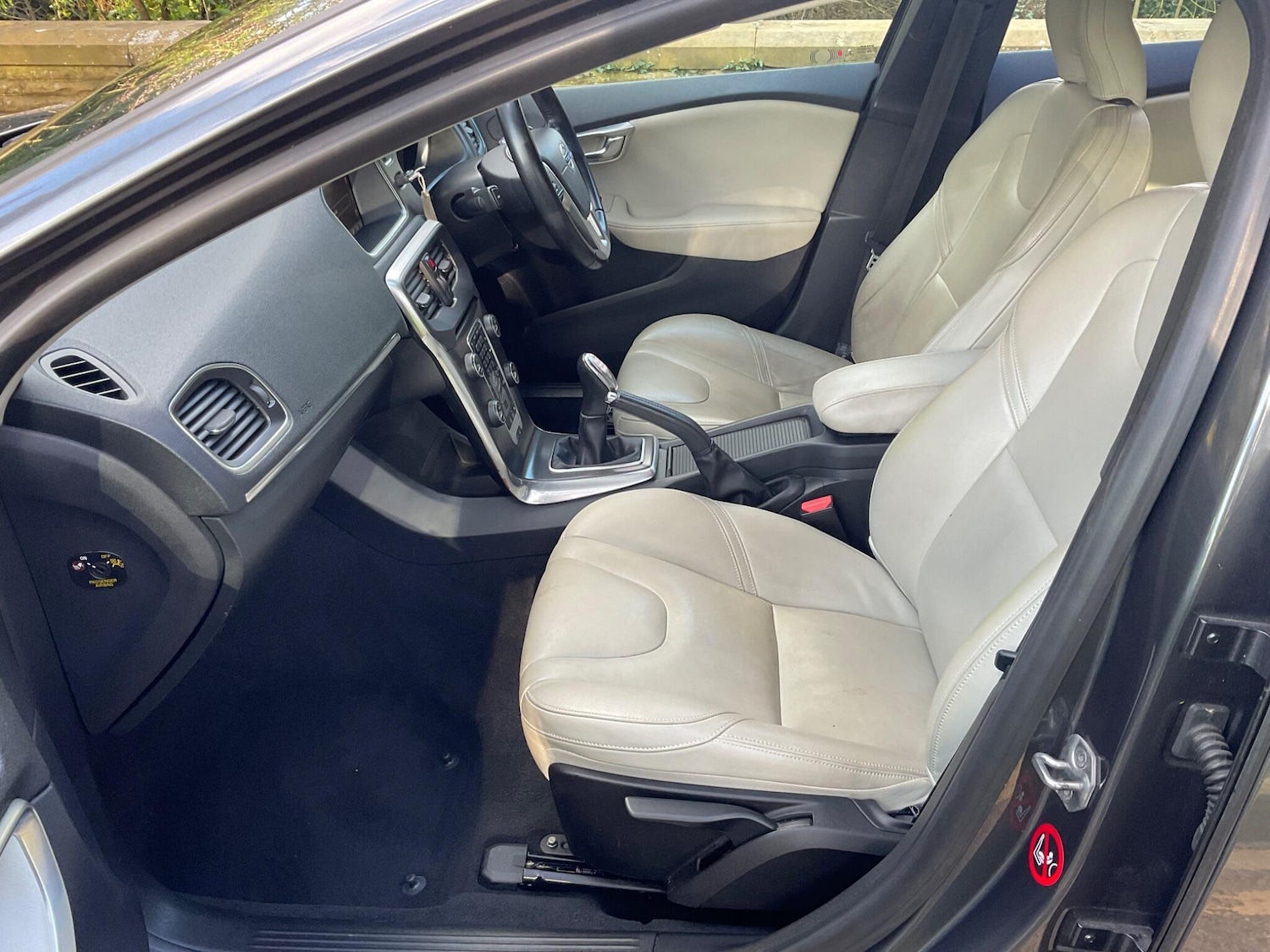 Used Volvo V40 2014 for sale - 77892275: Photo 22