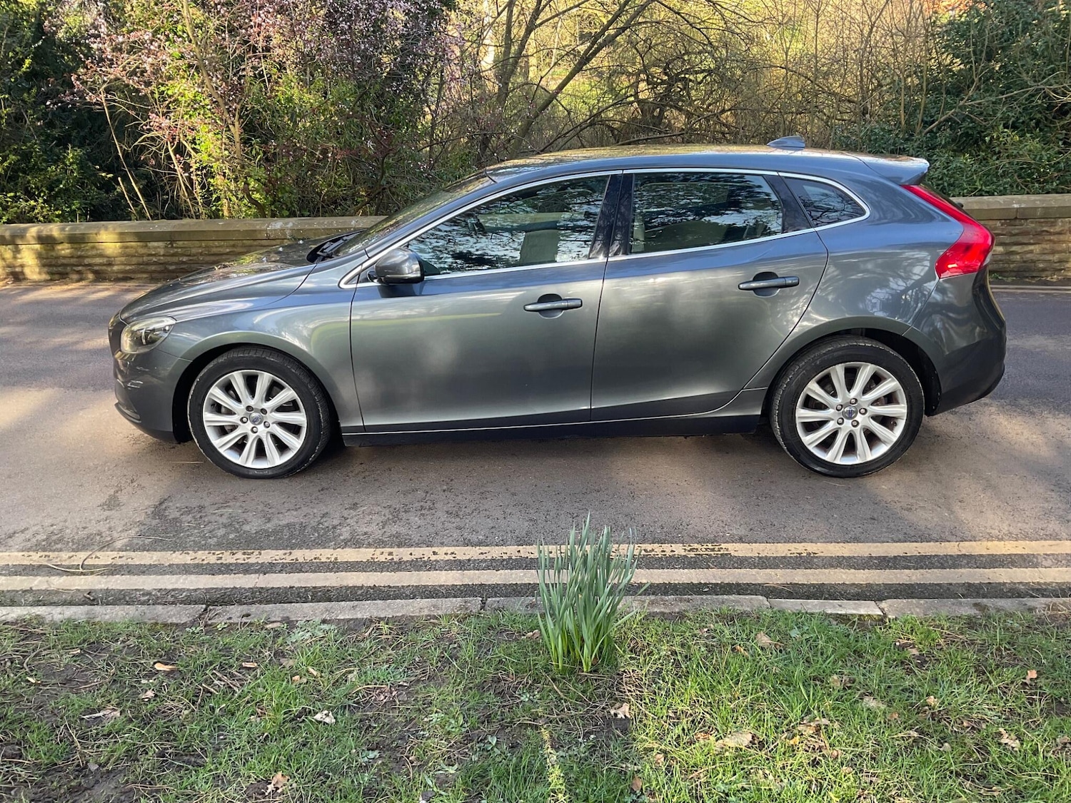 Used Volvo V40 2014 for sale - 77892275: Photo 6