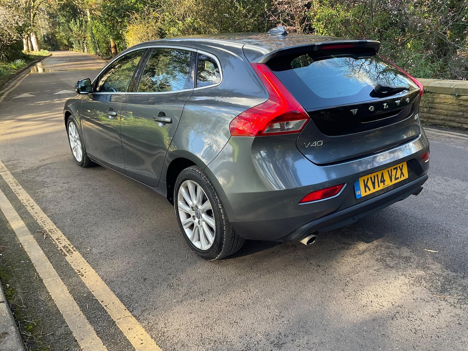 Used Volvo V40 2014 for sale - 77892275: Photo 7