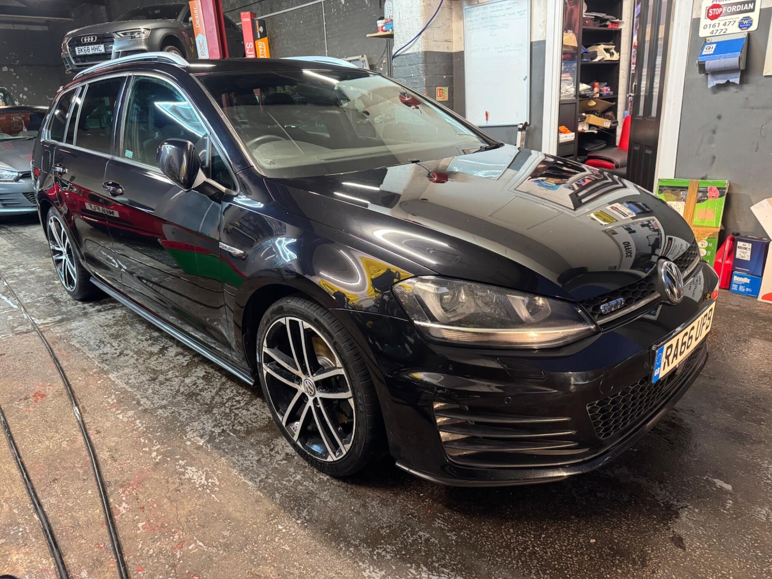 Used Volkswagen Golf 2017 for sale - 76539076: Photo 1