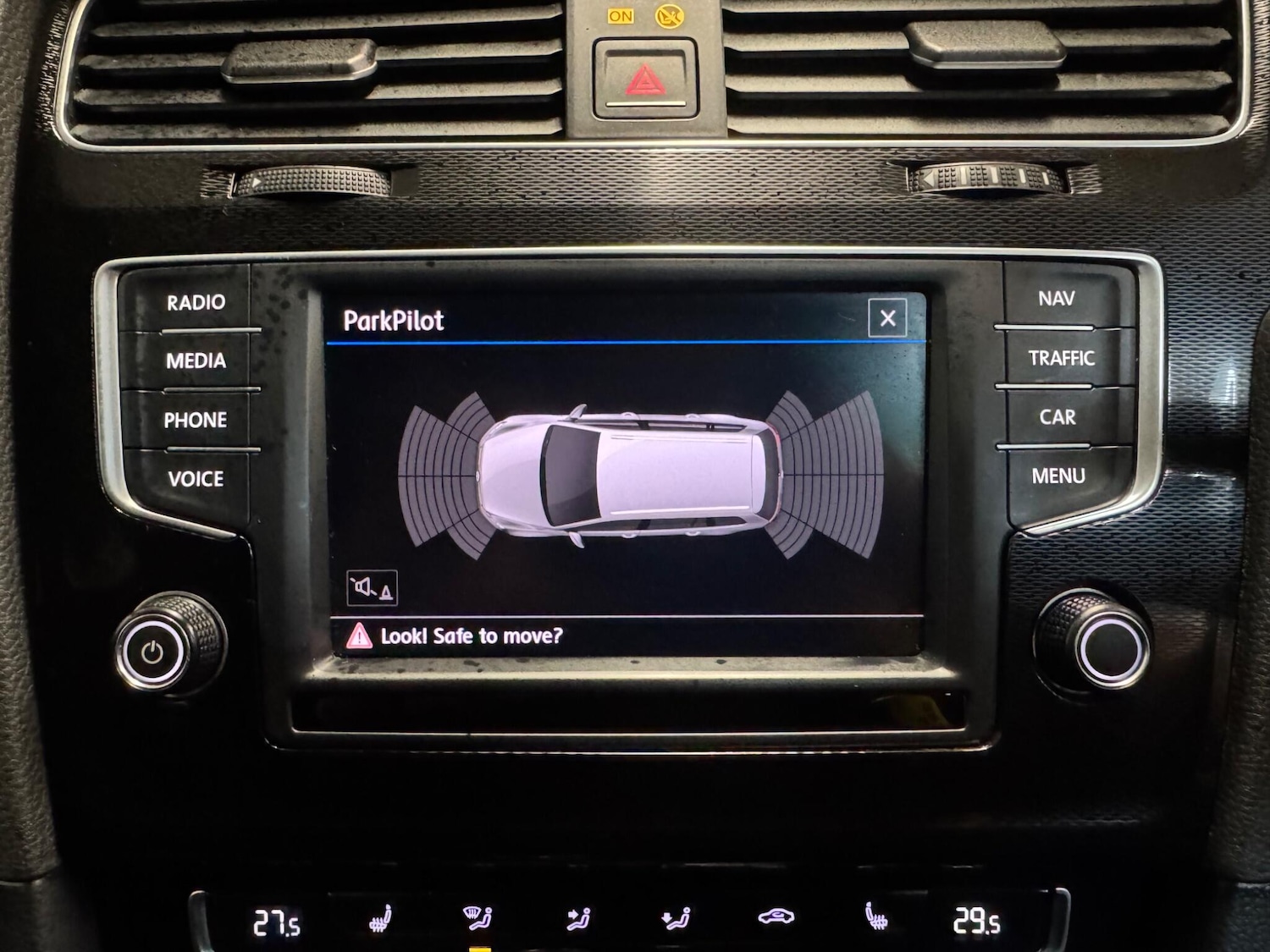 Used Volkswagen Golf 2017 for sale - 76539076: Photo 17