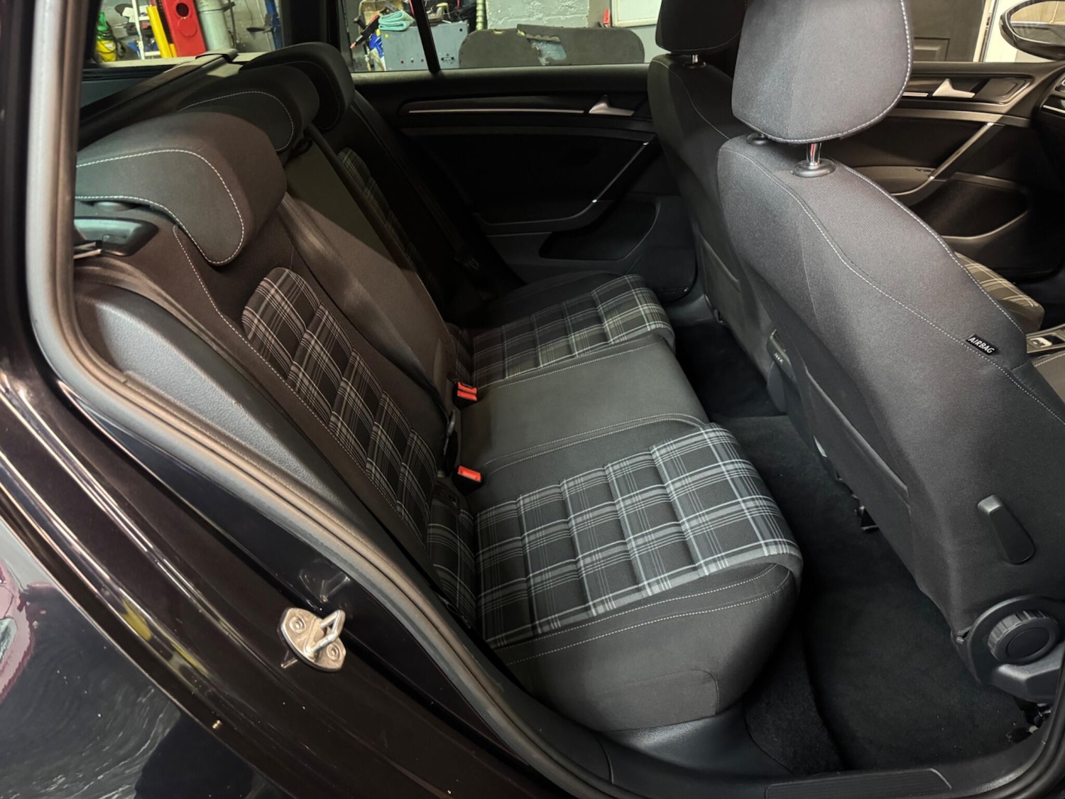 Used Volkswagen Golf 2017 for sale - 76539076: Photo 9