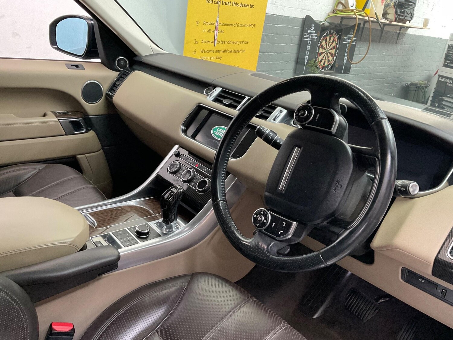 Used Land Rover Range Rover Sport 2015 for sale - 77479518: Photo 11