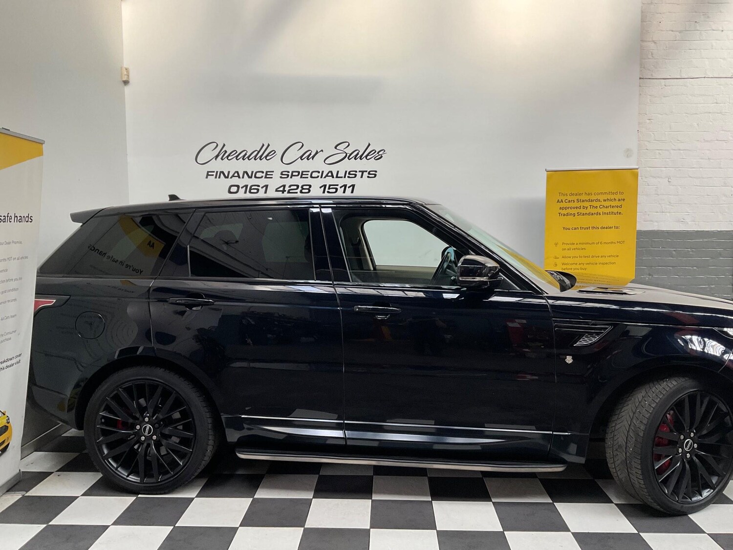 Used Land Rover Range Rover Sport 2015 for sale - 77479518: Photo 9