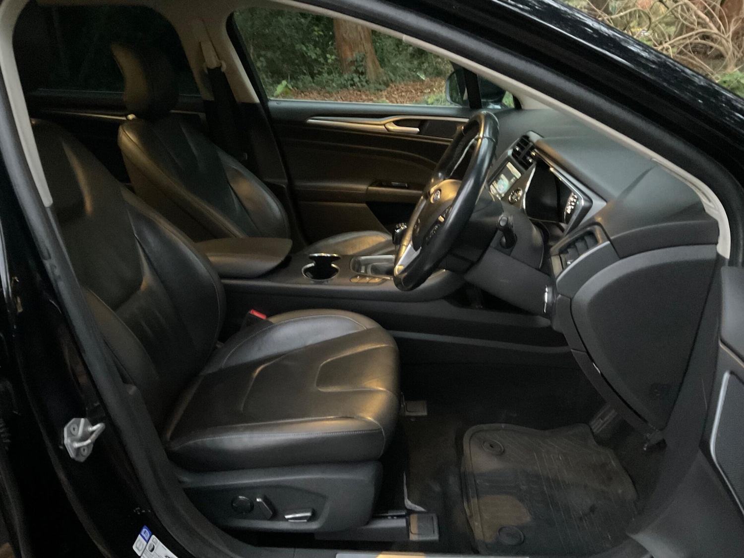 Used Ford Mondeo 2015 for sale - 76714255: Photo 11