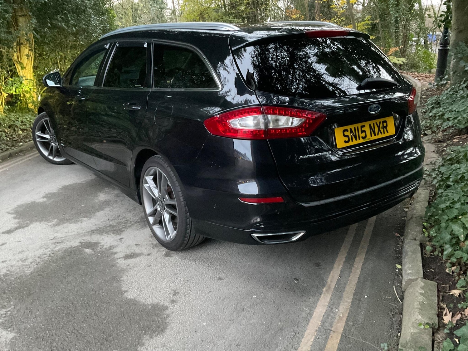 Used Ford Mondeo 2015 for sale - 76714255: Photo 2