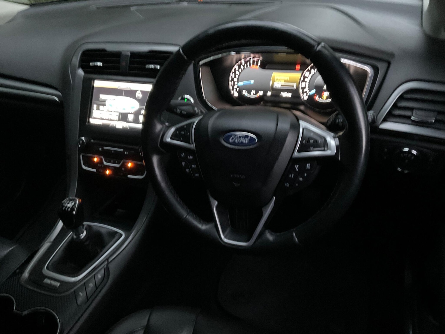 Used Ford Mondeo 2015 for sale - 76714255: Photo 26