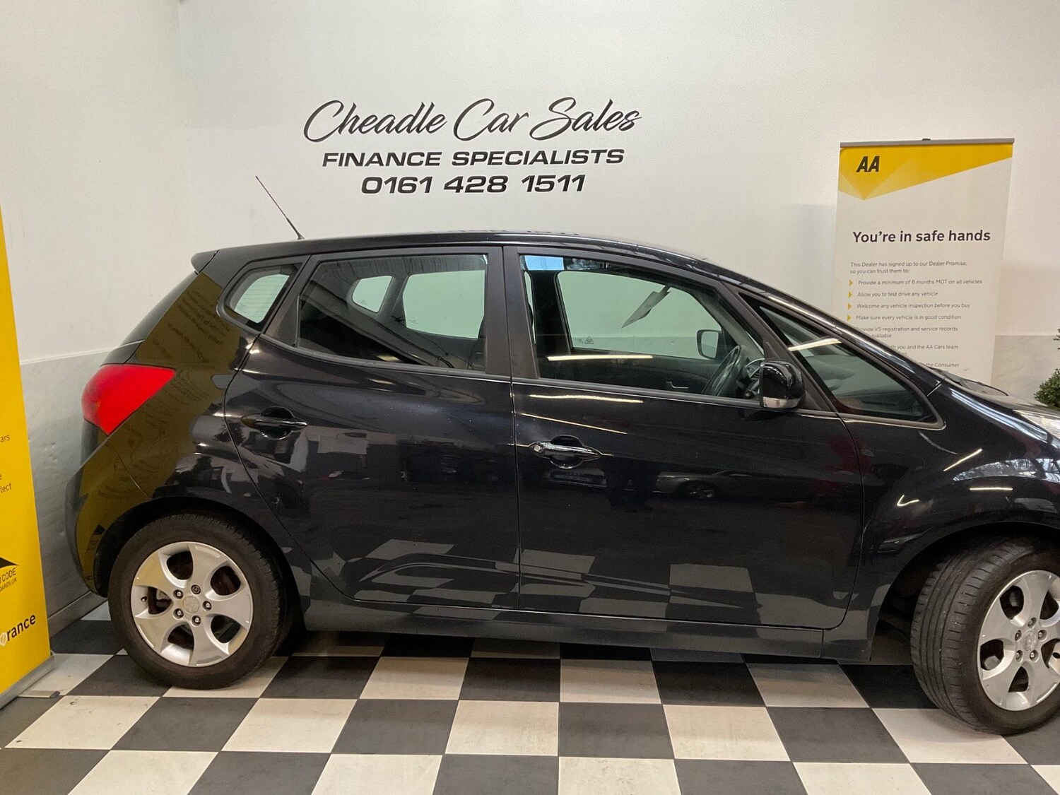 Used Kia Venga 2012 for sale - 76839407: Photo 10