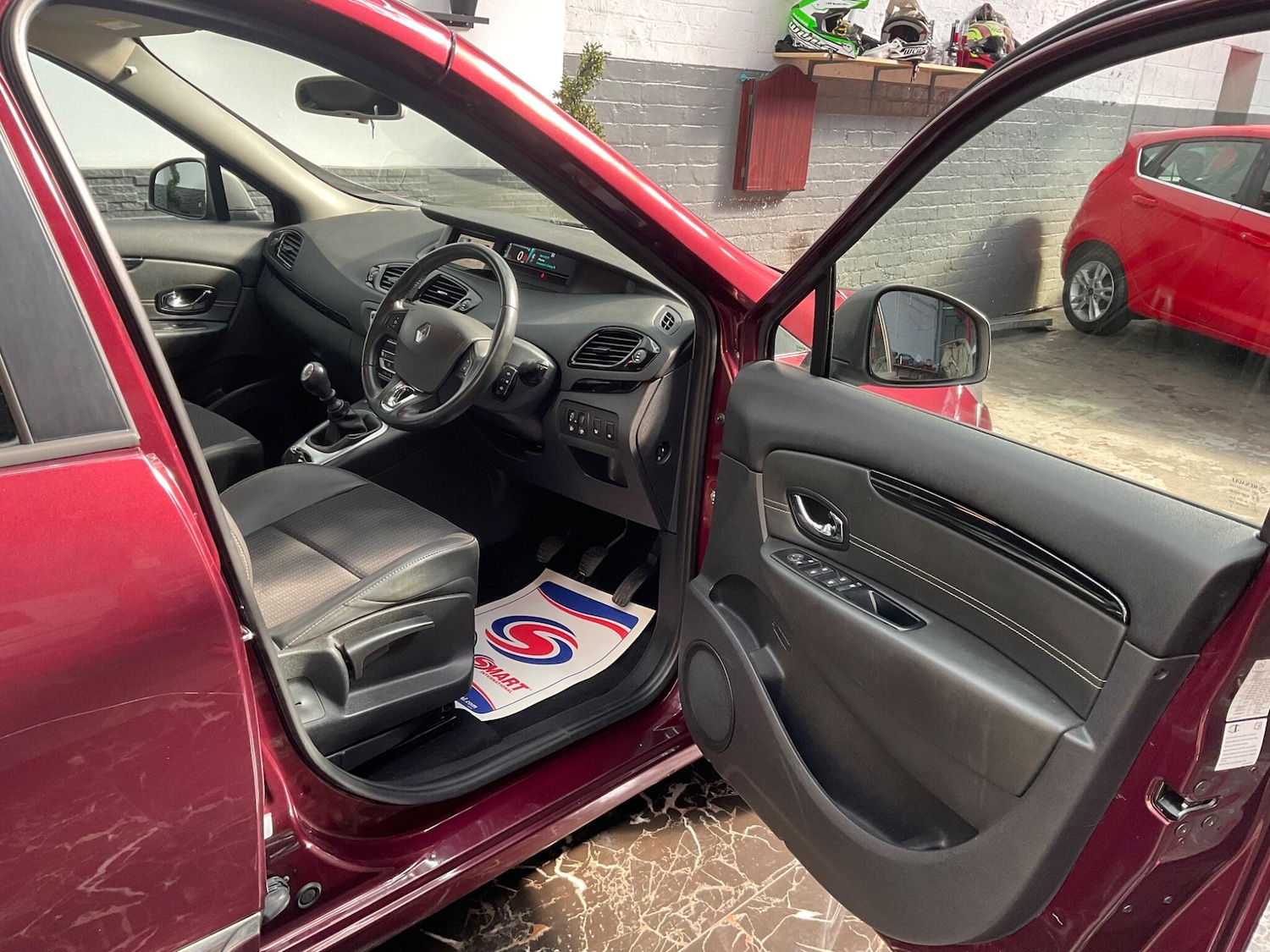 Used Renault Grand Scenic 2015 for sale - 75927004: Photo 13