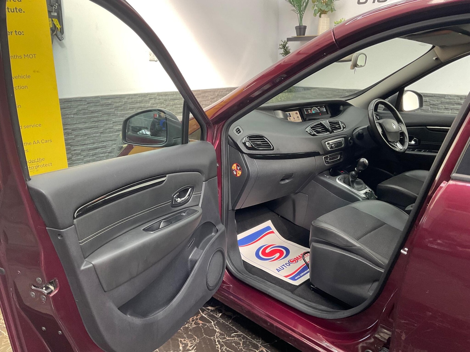 Used Renault Grand Scenic 2015 for sale - 75927004: Photo 21