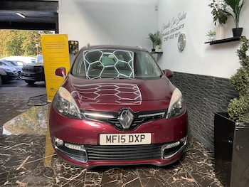 Used Renault Grand Scenic 2015 for sale - 75927004: Photo