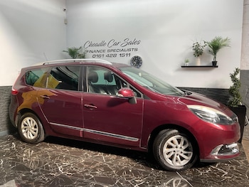 Used Renault Grand Scenic 2015 for sale - 75927004: Photo