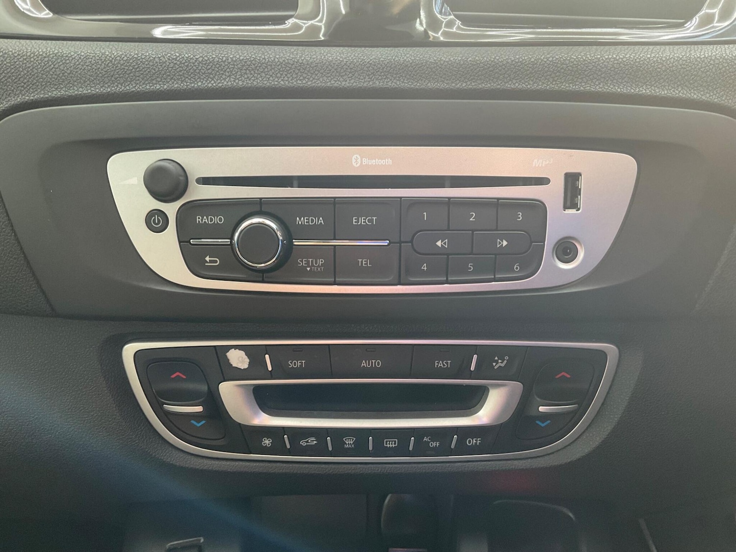 Used Renault Grand Scenic 2015 for sale - 75927004: Photo 8