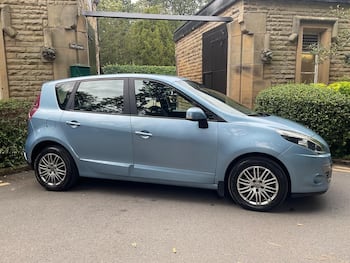 Used Renault Scenic 2011 for sale - 79657498: Photo