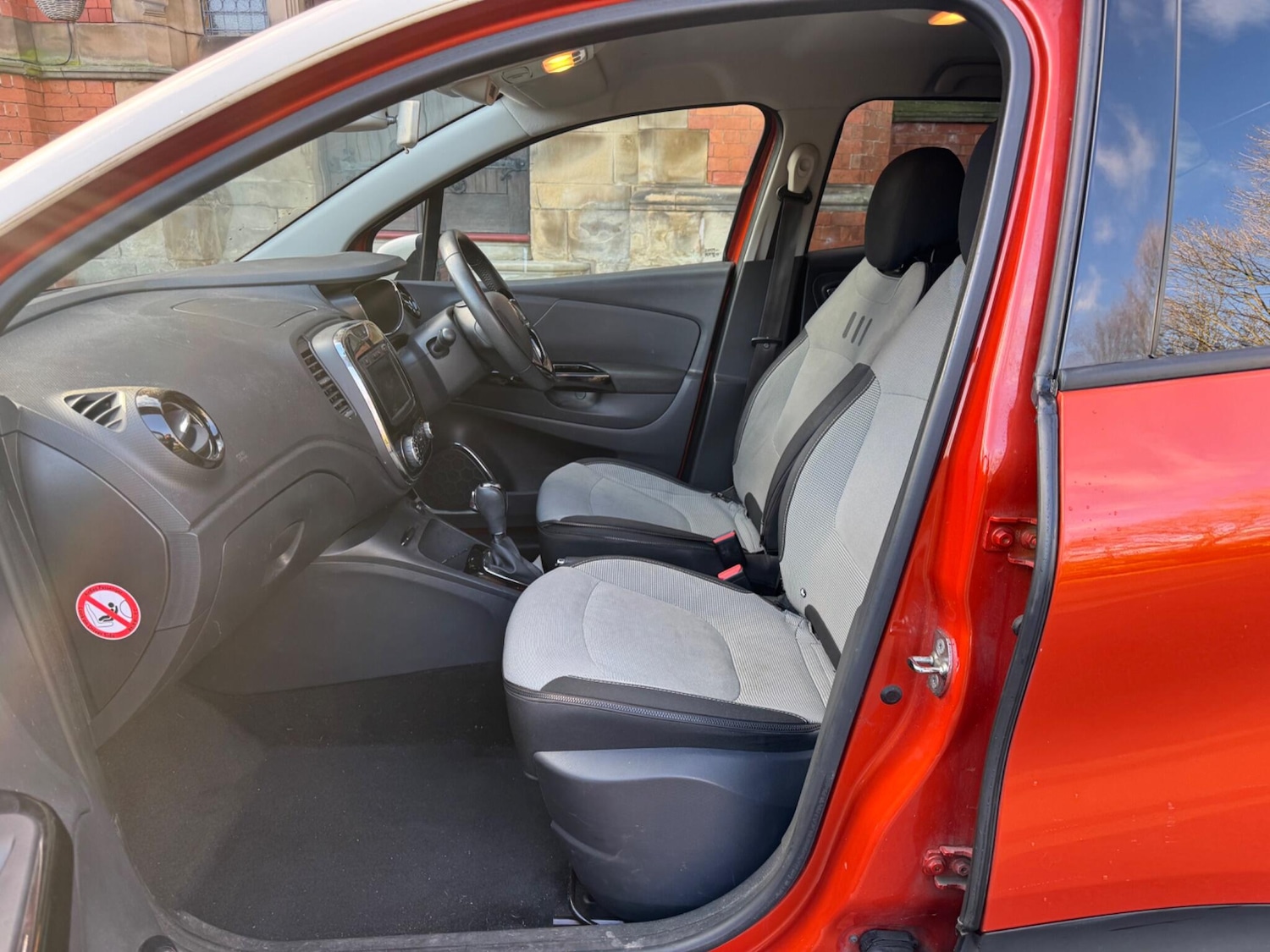 Used Renault Captur 2013 for sale - 76765440: Photo 8