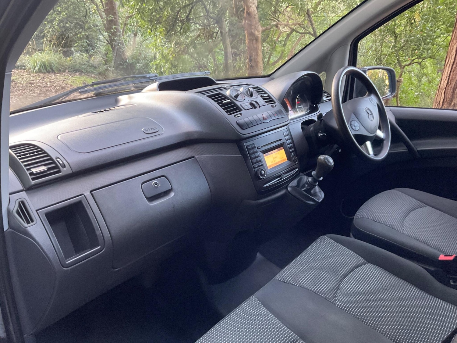 Used Mercedes-Benz Vito 2012 for sale - 76898692: Photo 16