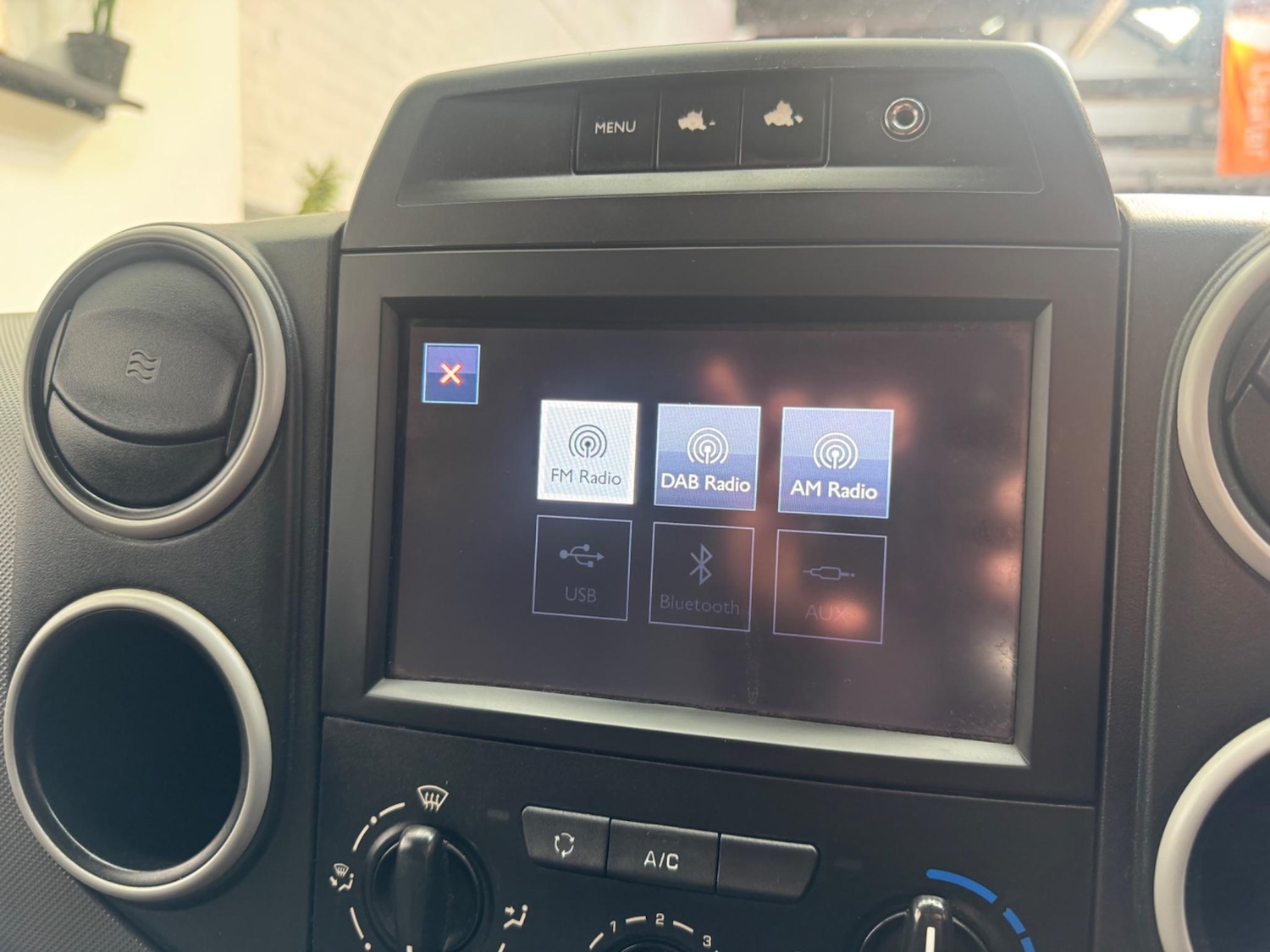 Used Peugeot Partner 2017 for sale - 76992268: Photo 16