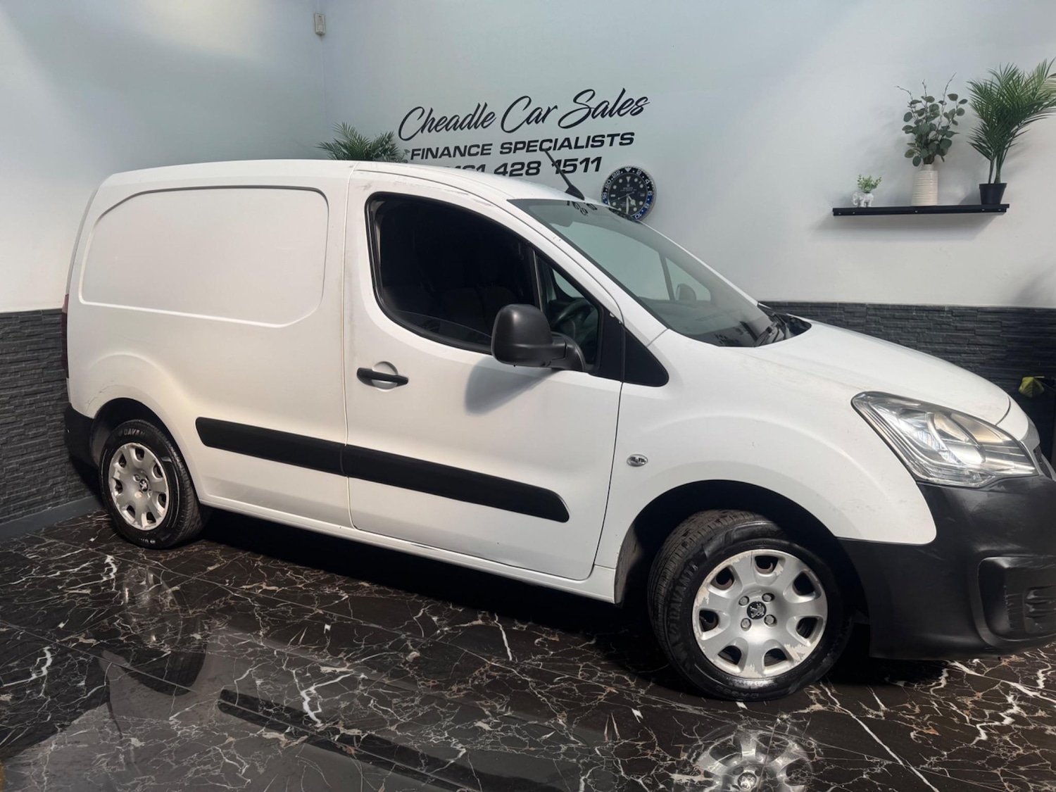 Used Peugeot Partner 2017 for sale - 76992268: Photo 8